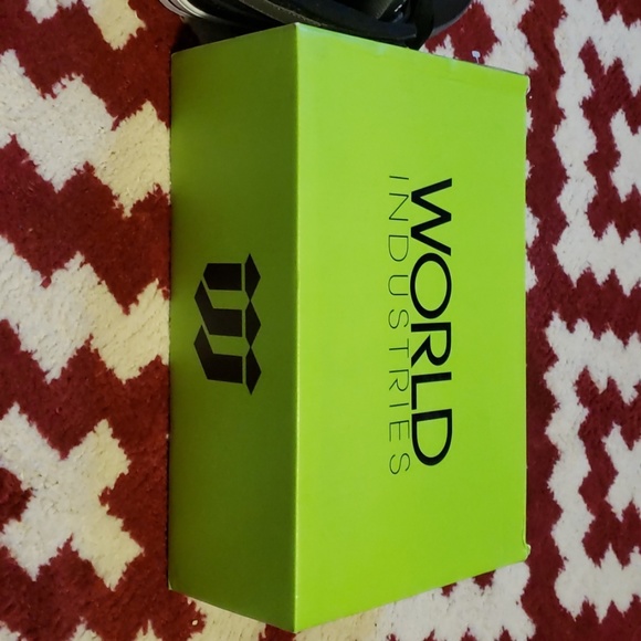 Shoes - Picture 5 of 5